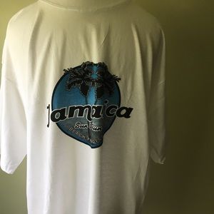 NWOT Jamaica soft 100% cotton tee shirt